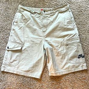 Men’s Nike Air cargo shorts size 36
